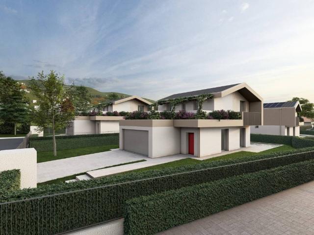 Villa Indipendente in vendita a Carcano, Albavilla