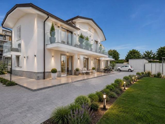 Villa Indipendente in vendita a Albenga, Liguria