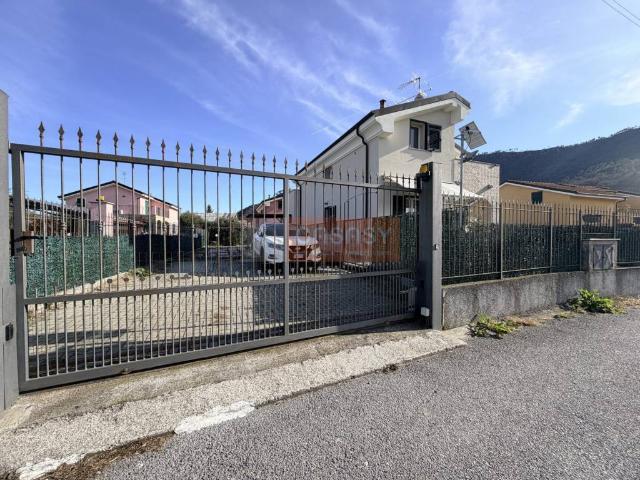 Villa Indipendente in vendita a Albenga, Liguria
