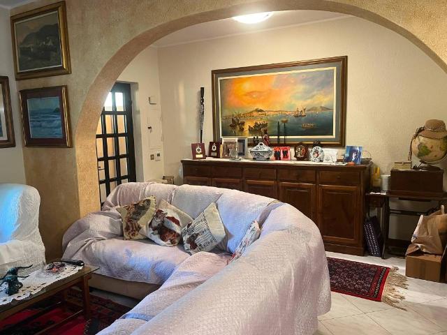 Villa Indipendente in vendita a Bastia, Albenga