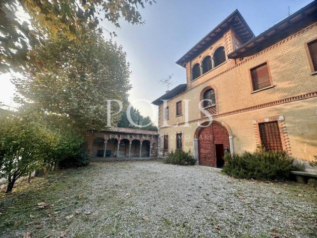 Villa Indipendente in vendita a Albese con Cassano, Albese