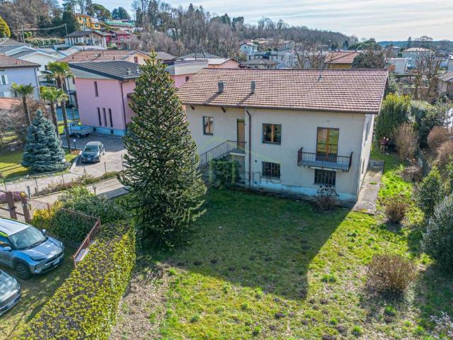 Villa Indipendente in vendita a Albese con Cassano, Albese