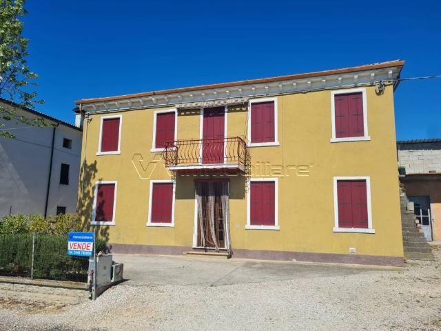 Villa Indipendente in vendita a Albettone, Veneto