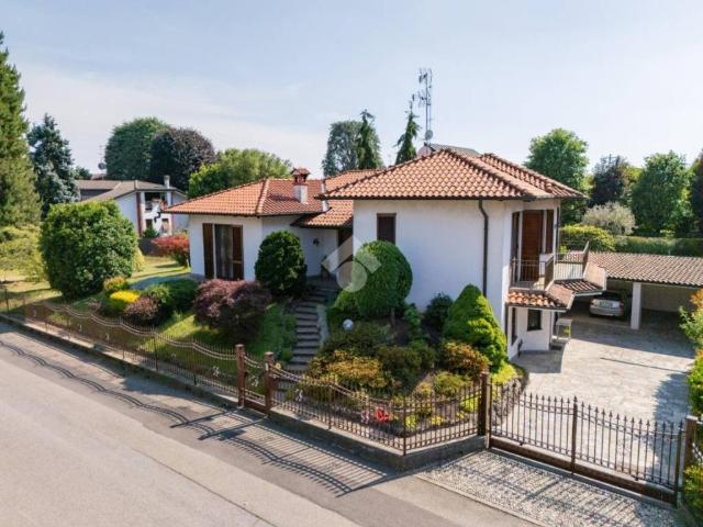 Villa Indipendente in vendita a Albiate, Lombardia