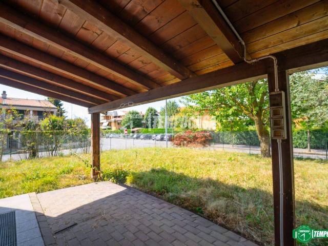 Villa Indipendente in vendita a Albiate, Lombardia
