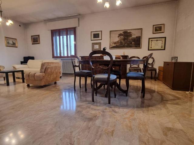 Villa Indipendente in vendita a Albignasego, Padova