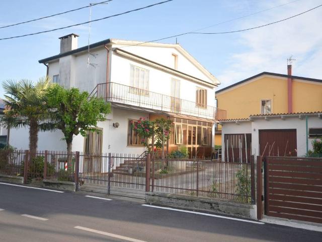 Villa Indipendente in vendita a Albignasego, Veneto