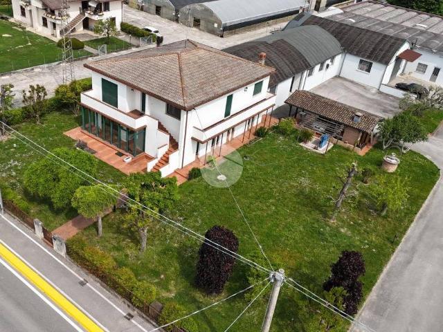 Villa Indipendente in vendita a Mandriola, Albignasego