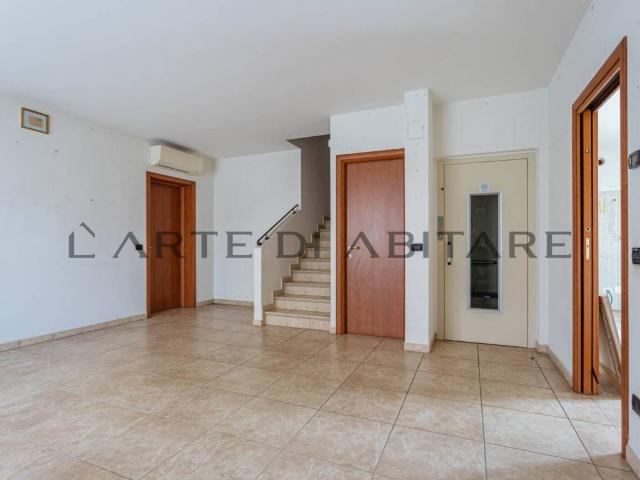 Villa Indipendente in vendita a Albignasego, Veneto