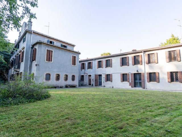 Villa Indipendente in vendita a Mandriola, Albignasego