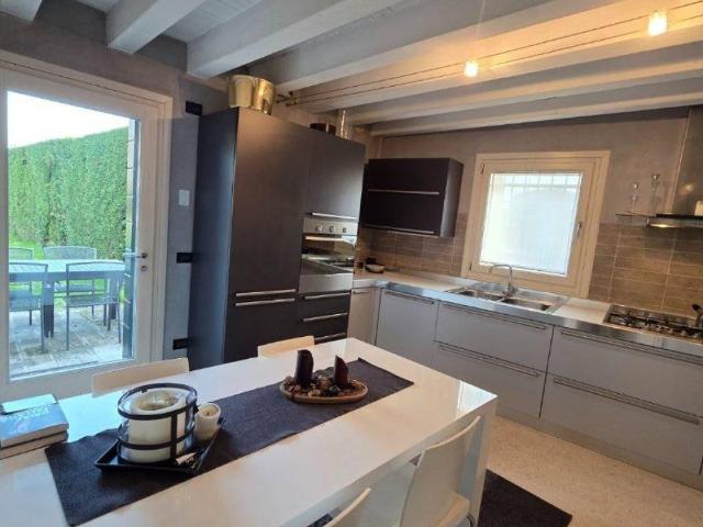 Villa Indipendente in vendita a Mandriola, Albignasego