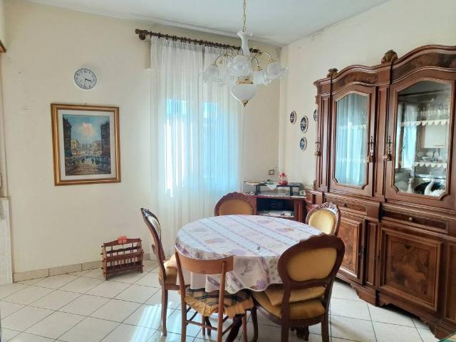 Villa Indipendente in vendita a Albignasego, Padova