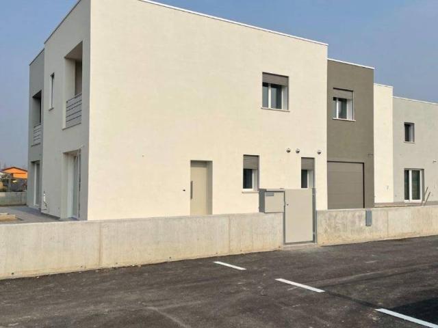 Villa Indipendente in vendita a Mandriola, Albignasego