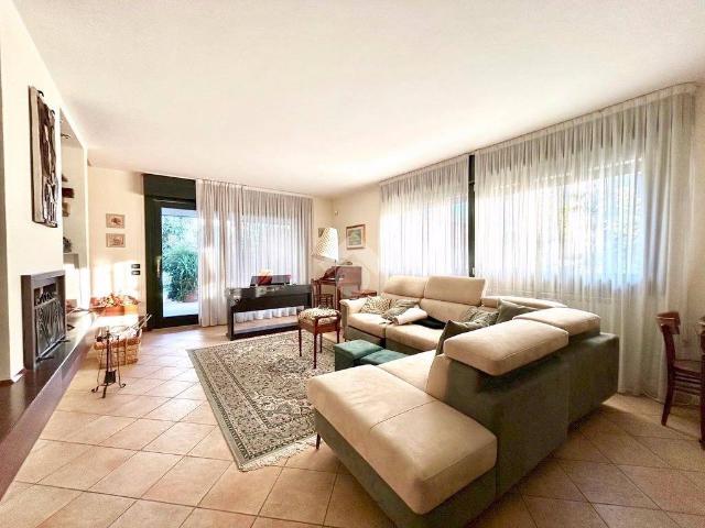 Villa Indipendente in vendita a Carpanedo, Albignasego