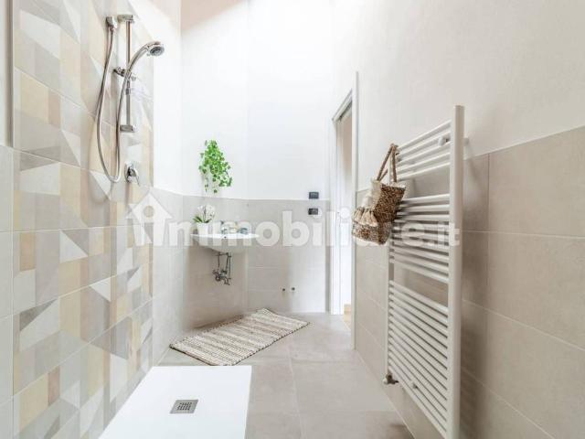 Villa Indipendente in vendita a Colline Matildiche, Re
