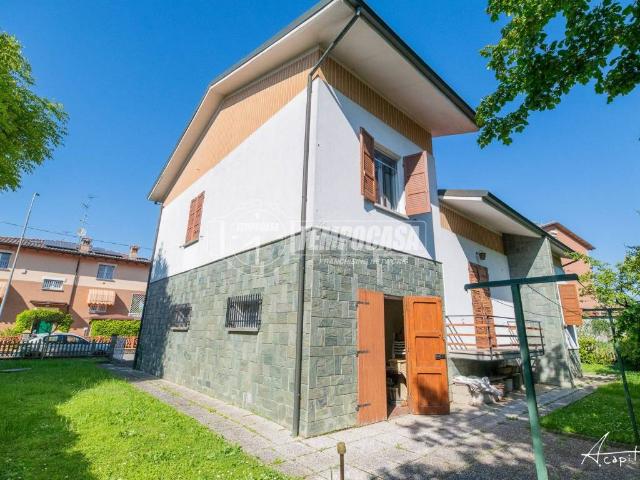 Villa Indipendente in vendita a Colline Matildiche, Re