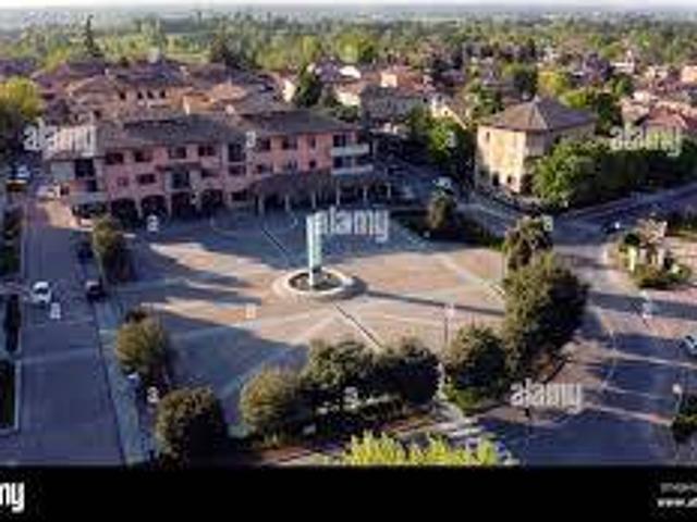 Villa Indipendente in vendita a Colline Matildiche, Re