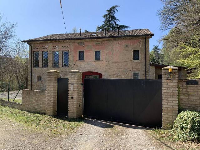 Villa Indipendente in vendita a Colline Matildiche, Re