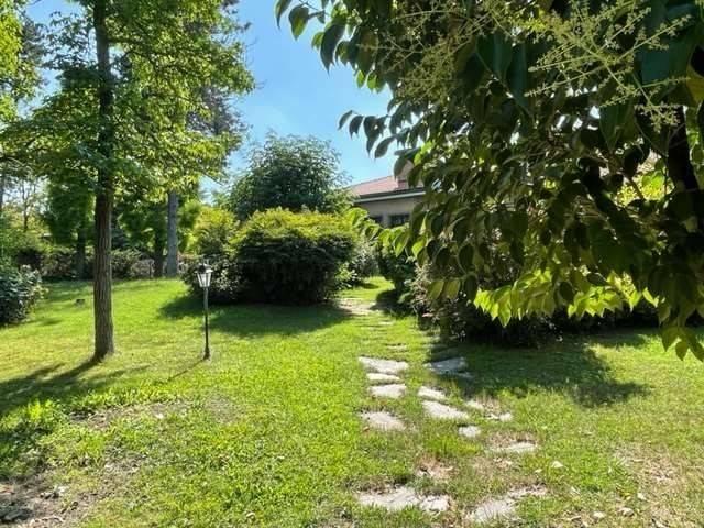Villa Indipendente in vendita a Colline Matildiche, Re