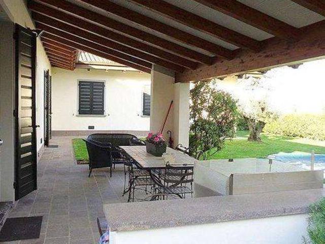 Villa Indipendente in vendita a Colline Matildiche, Re