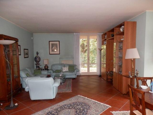 Villa Indipendente in vendita a Colline Matildiche, Re