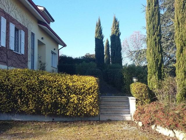 Villa Indipendente in vendita a Colline Matildiche, Re