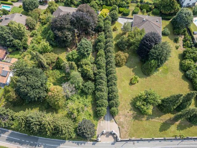 Villa Indipendente in vendita a Albiolo, Lombardia