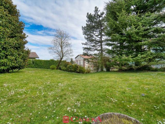 Villa Indipendente in vendita a Albiolo, Lombardia