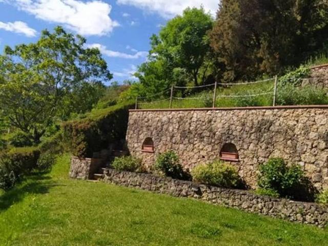 Villa Indipendente in vendita a Ellera, Albisola Superiore