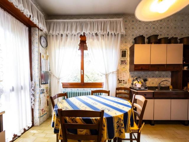Villa Indipendente in vendita a Valdarno, Albizzate