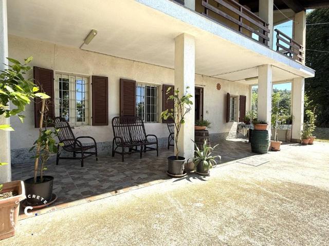 Villa Indipendente in vendita a Piemonte, Asti