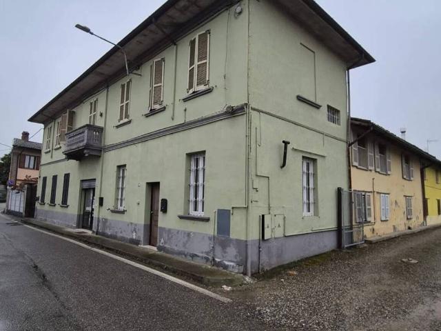 Villa Indipendente in vendita a Albuzzano, Lombardia