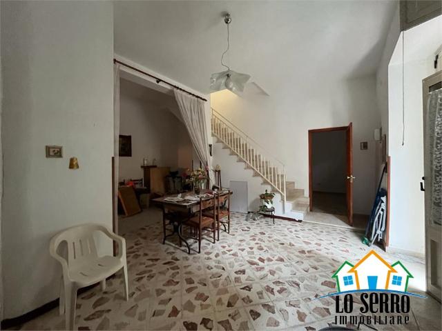 Villa Indipendente in vendita a Alcamo, Sicilia