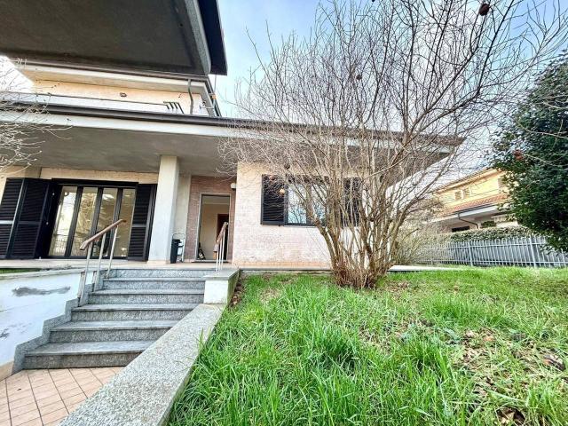 Villa Indipendente in vendita a Piemonte, Alessandria