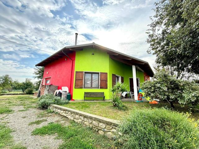 Villa Indipendente in vendita a Piemonte, Alessandria