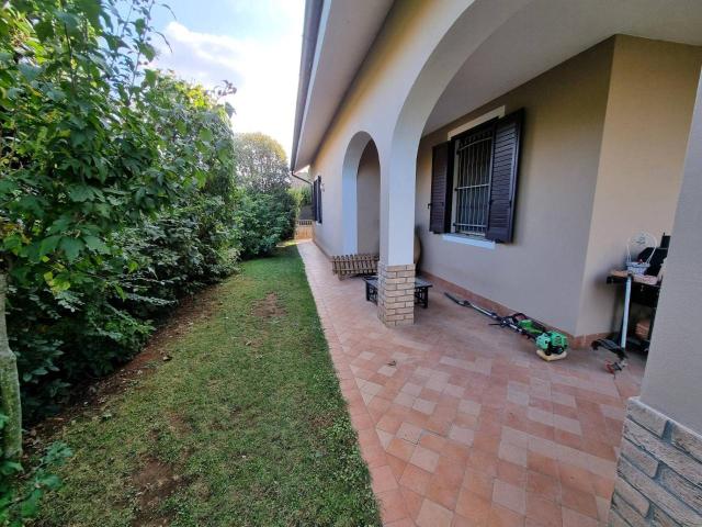 Villa Indipendente in vendita a Piemonte, Alessandria
