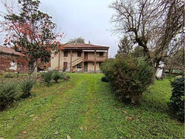 Villa Indipendente in vendita a Piemonte, Alessandria
