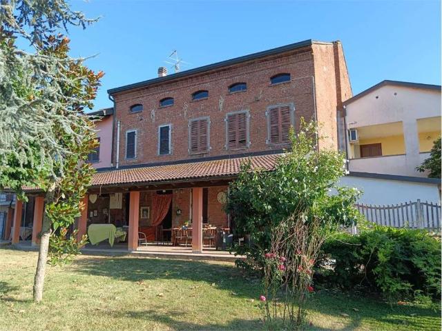 Villa Indipendente in vendita a Piemonte, Alessandria