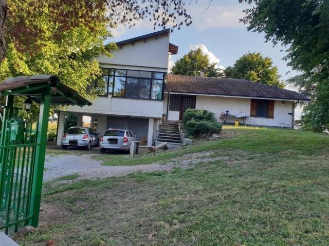 Villa Indipendente in vendita a Piemonte, Alessandria
