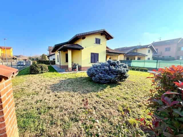 Villa Indipendente in vendita a Piemonte, Alessandria