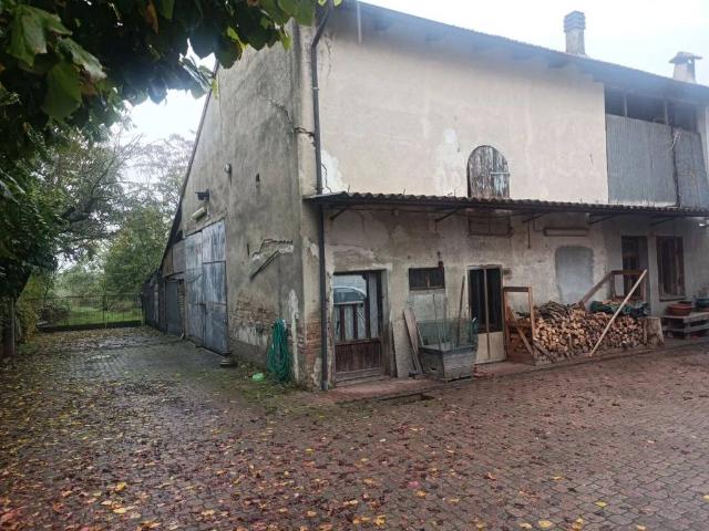 Villa Indipendente in vendita a Piemonte, Alessandria