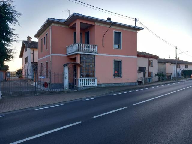 Villa Indipendente in vendita a Piemonte, Alessandria
