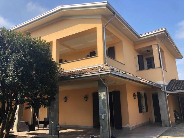 Villa Indipendente in vendita a Piemonte, Alessandria