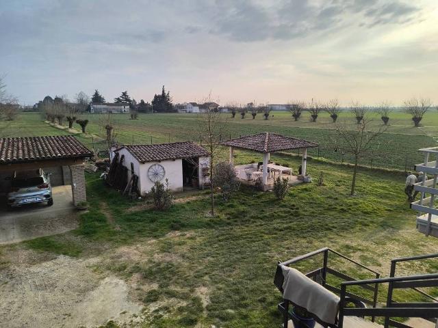 Villa Indipendente in vendita a Piemonte, Alessandria