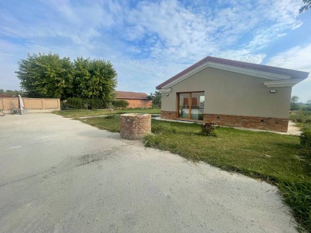 Villa Indipendente in vendita a Gerlotti, Alessandria