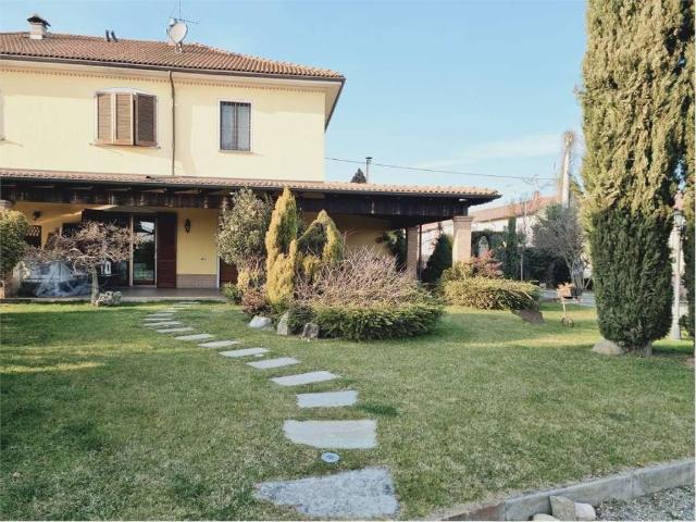 Villa Indipendente in vendita a Piemonte, Alessandria