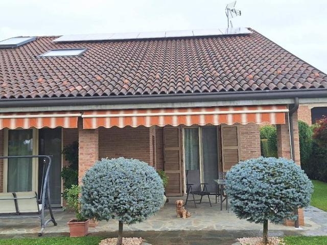 Villa Indipendente in vendita a Piemonte, Alessandria