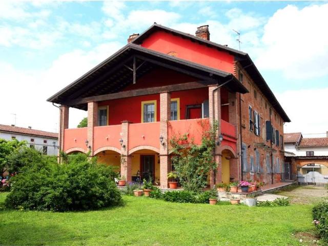 Villa Indipendente in vendita a Piemonte, Alessandria