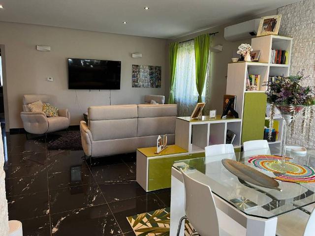 Villa Indipendente in vendita a Piemonte, Alessandria