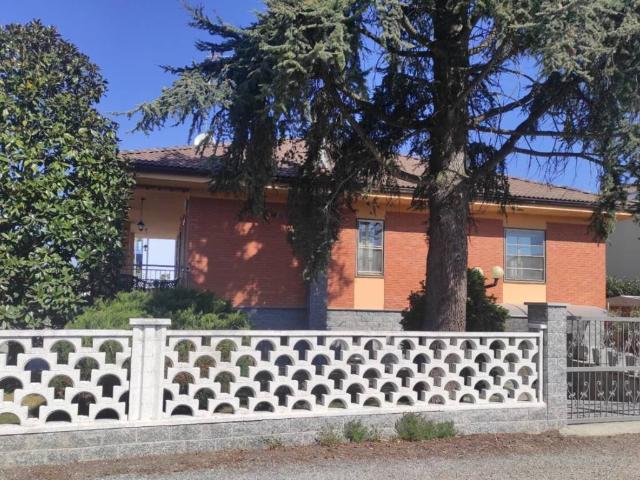 Villa Indipendente in vendita a Piemonte, Alessandria